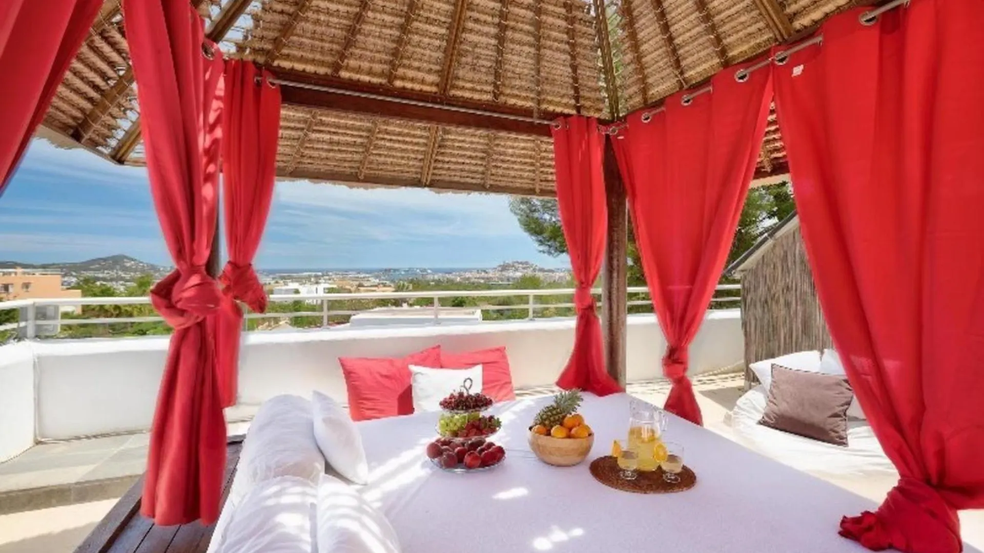 Villa Retreats Санта-Эулалия-дель-Рио