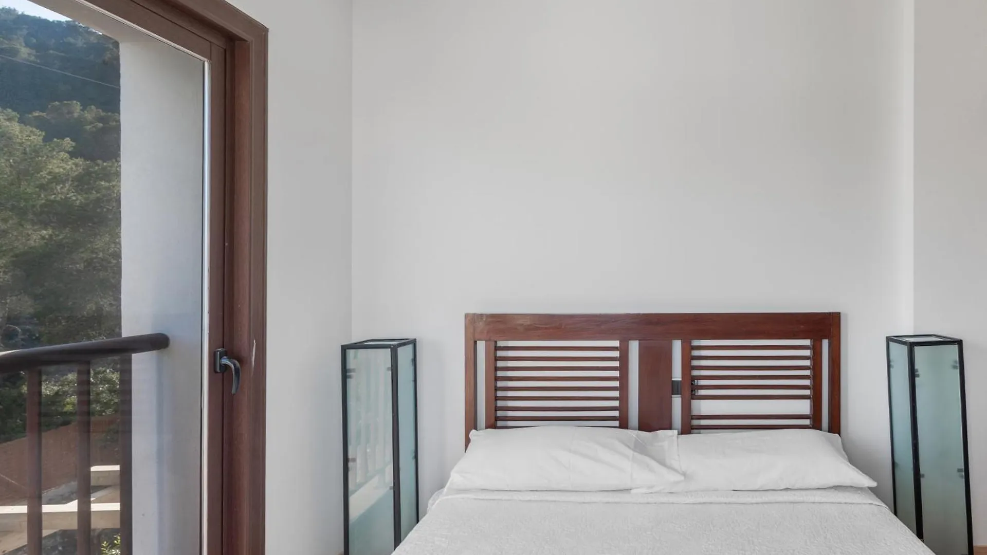 Villa Retreats Санта-Эулалия-дель-Рио